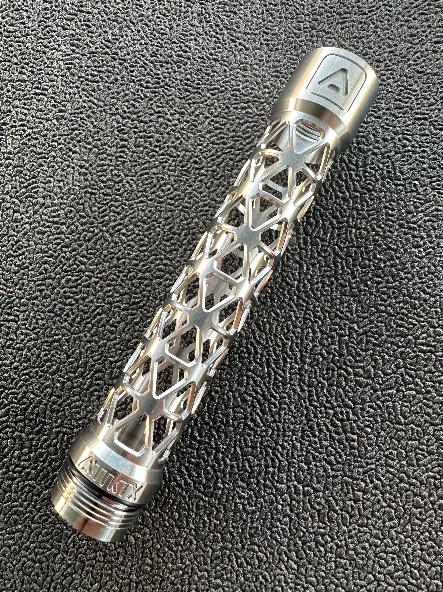 DELTA TITANIUM S63 BACK