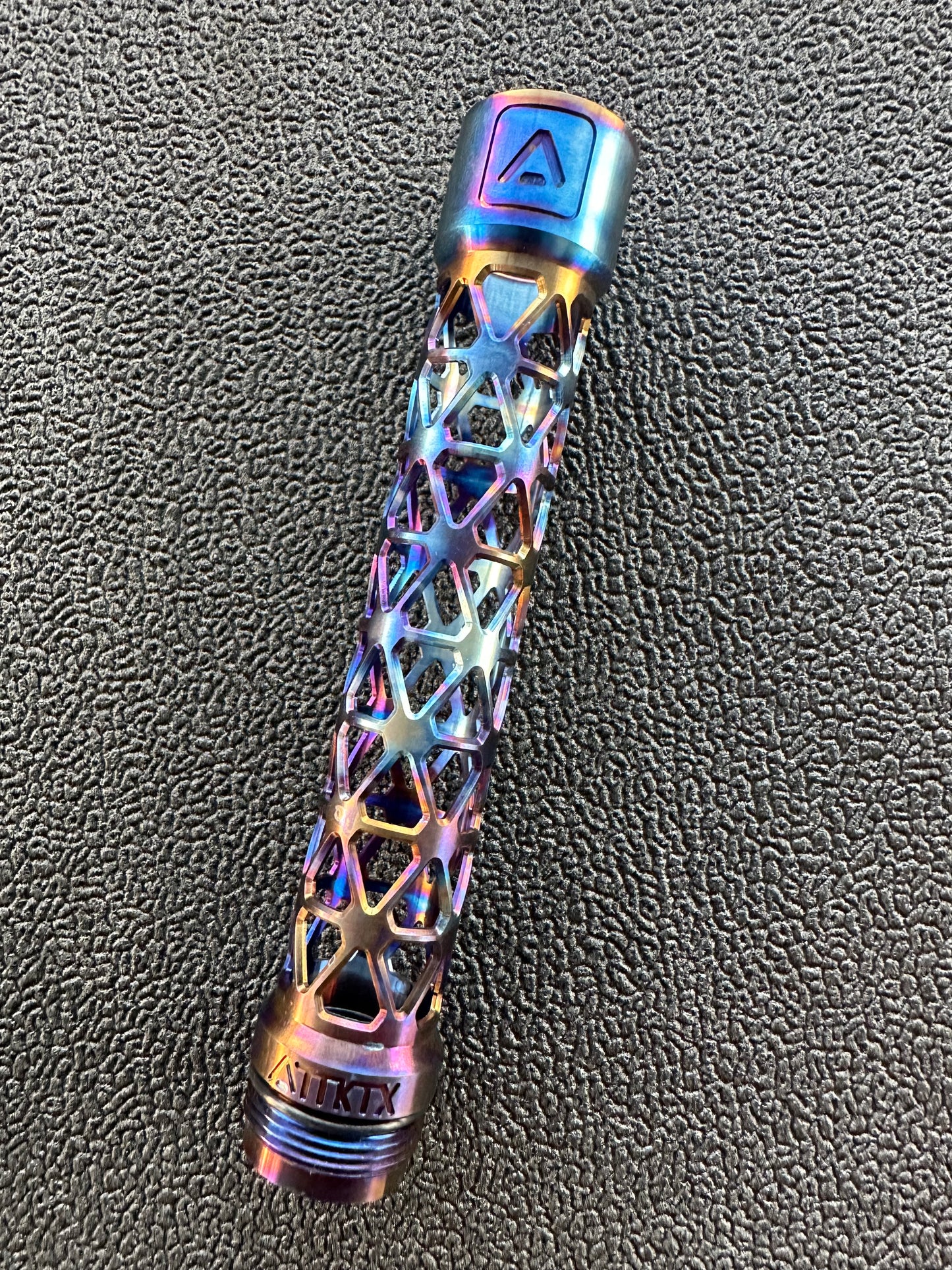 DELTA TITANIUM S63 BACK