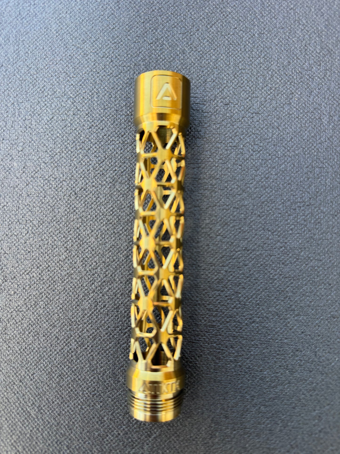 DELTA TITANIUM S63 BACK
