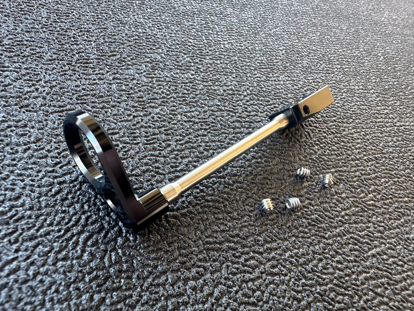 TITANIUM BEAVERTAIL