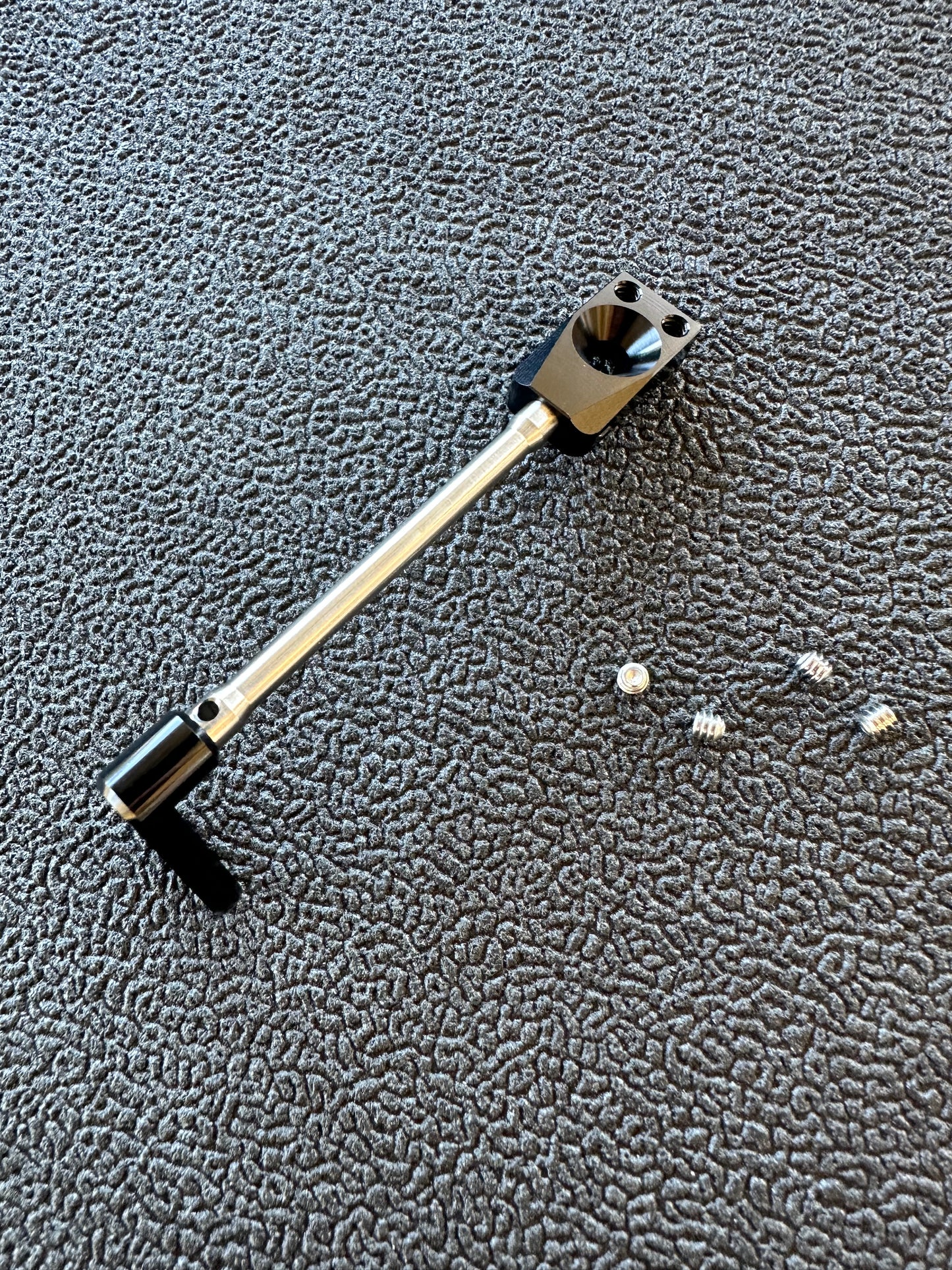 TITANIUM BEAVERTAIL